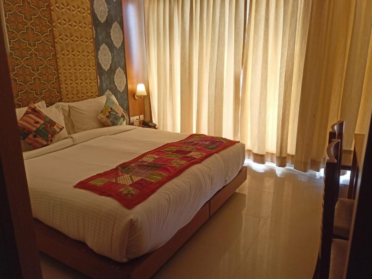 Abhyagama Hotel Дигха Экстерьер фото